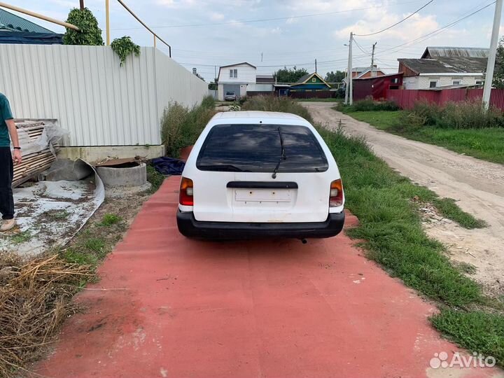 Toyota Corolla 1.5 AT, 1997, битый, 198 000 км