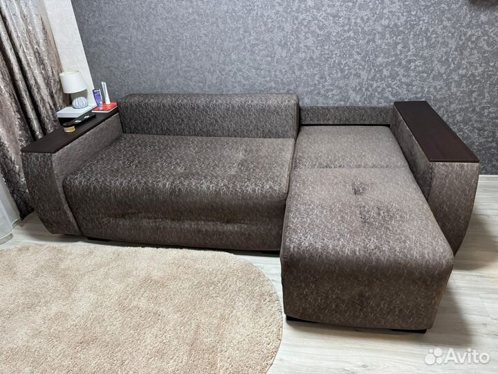 Угловой диван