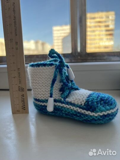 Носочки детские вязаные