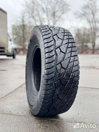 Venom Power Ice Hunter WTS 315/70 R17