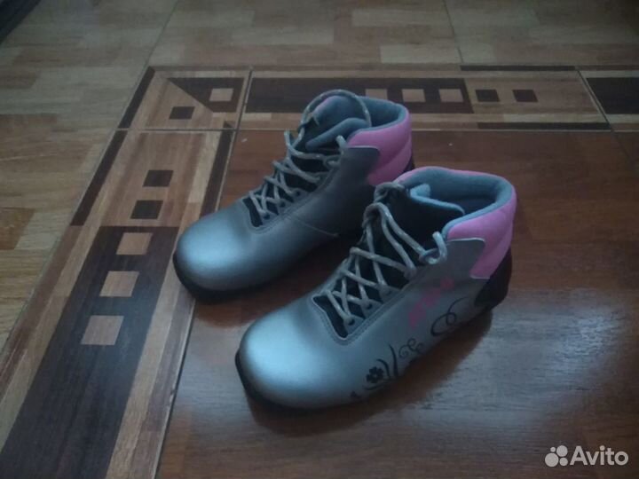 Лыжные ботинки детские 34