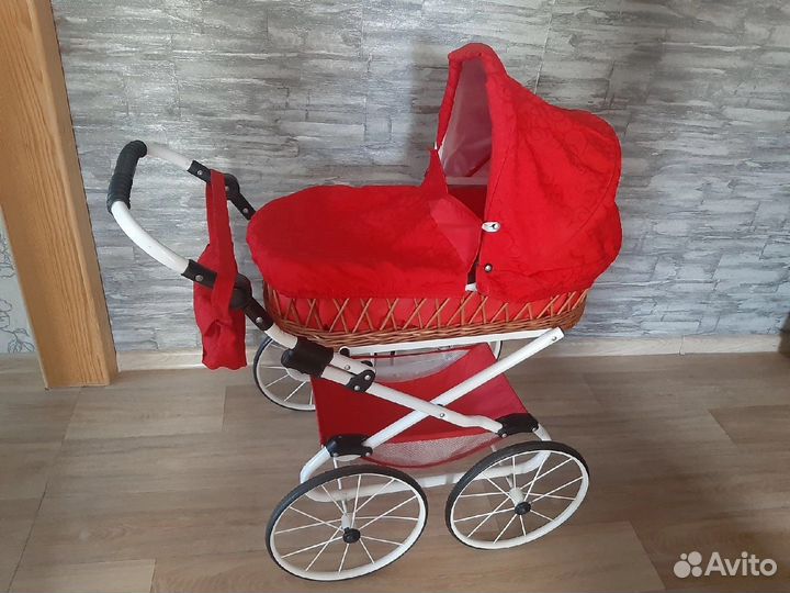 Детская коляска для кукол