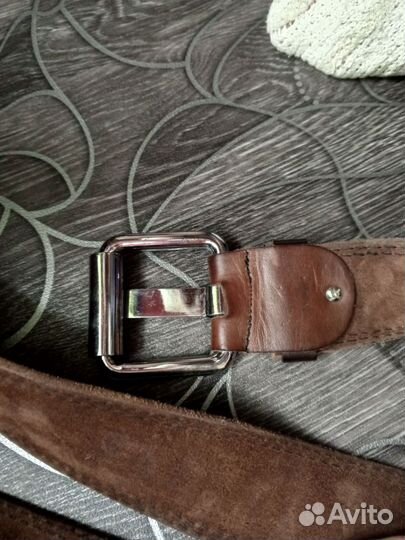 Мужской кожаный ремень коричневый