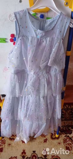 Два платья для девочки нарядные