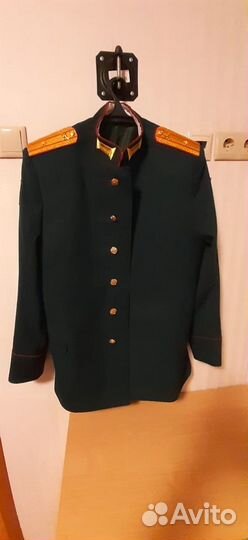 Парадная форма и парадная фуражка