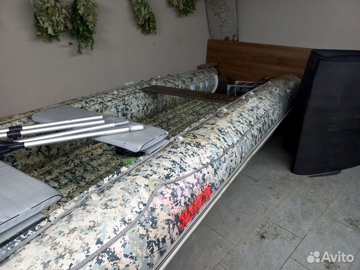 Лодка флагман dk 550
