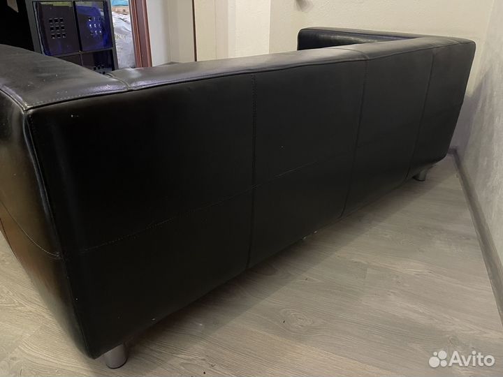 Диван IKEA клиппан черный (натуральная кожа)