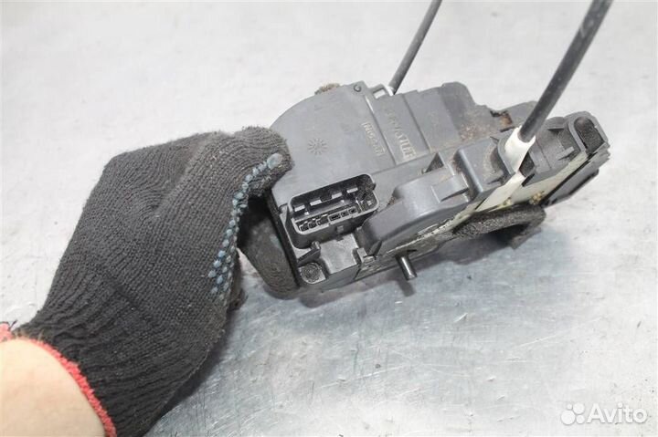 Замок двери задней правой Nissan Qashqai J10