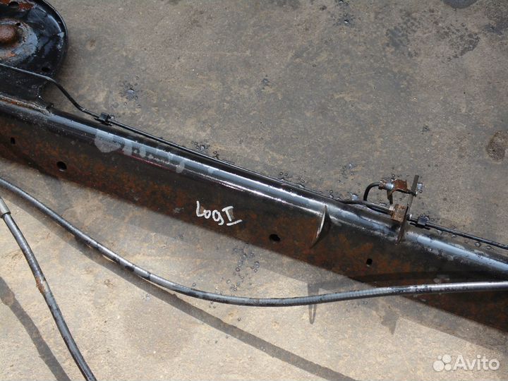 Задняя балка Рено Логан Сандеро 1