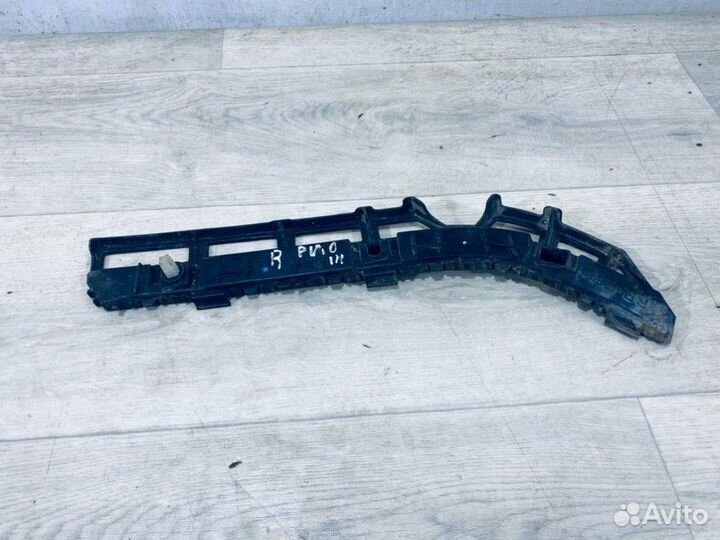 Кронштейн бампера правый Kia Rio 3 седан 1.4 G4FA