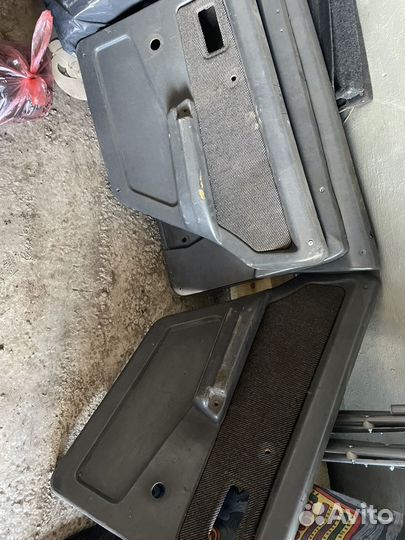 Продам дверные карты ваз 2109