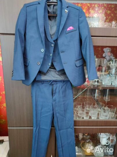 Школьный костюм