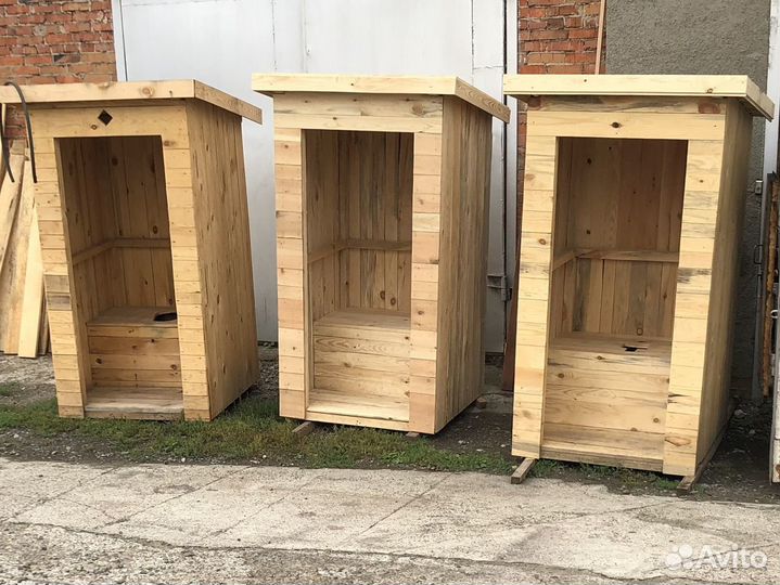 Дачный туалет деревянный