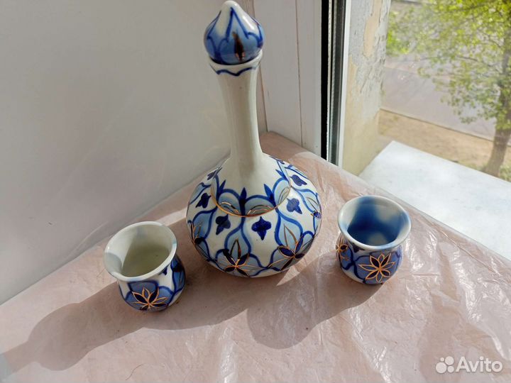 Штоф и 2 рюмки. Фарфор