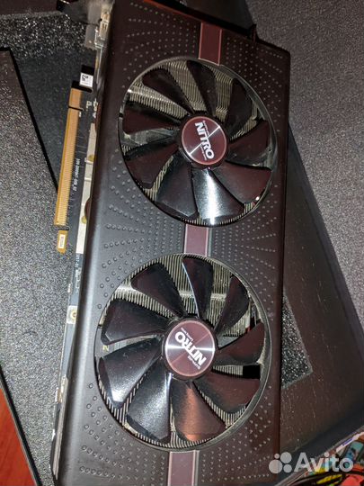 Sapphire nitro + RX 570 8 GB