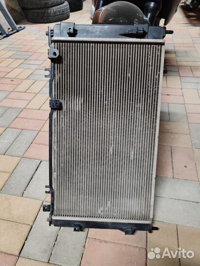 Радиатор охлаждения ваз Гранта