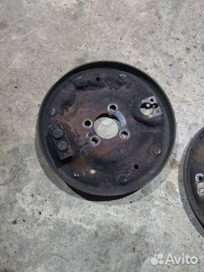 Задний тормозной пыльник audi ауди 80