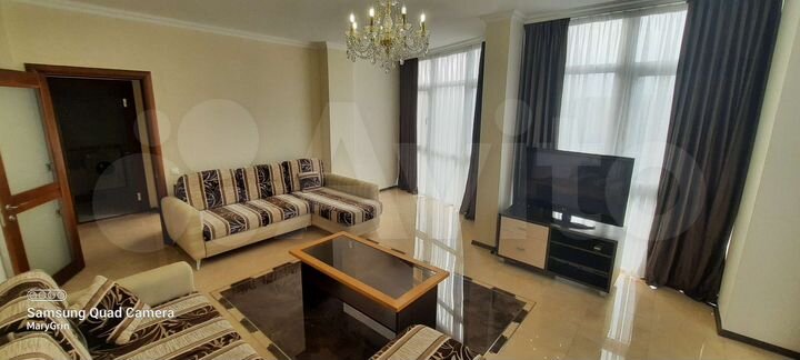 2-к. квартира, 80 м², 8/10 эт.