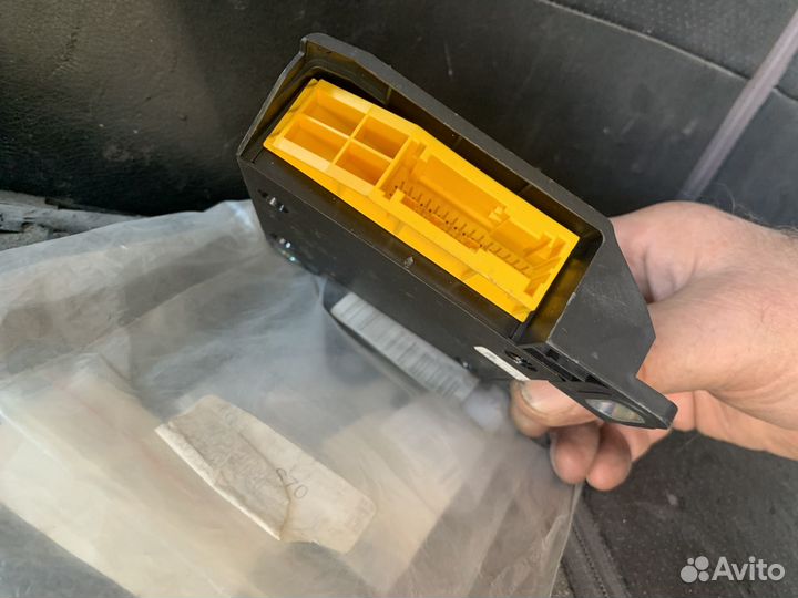 Блок Управления подушками безопастности Renault