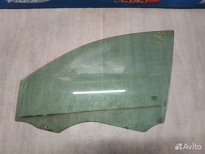 Стекло двери переднее левое Renault Megane 2 1.6