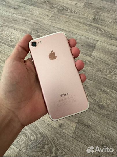 iPhone 7, 32 ГБ