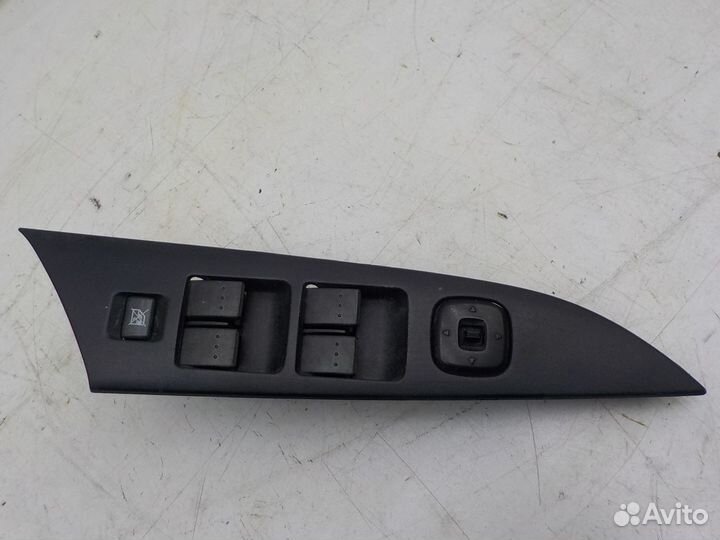 Блок управления стеклоподъемниками на Mazda 3