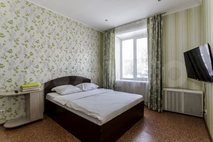 2-к. квартира, 60 м², 1/4 эт.