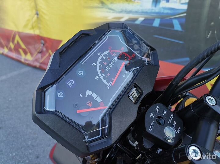 Скутер X-motors naked PRO