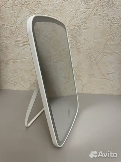 Зеркало с подсветкой для макияжа