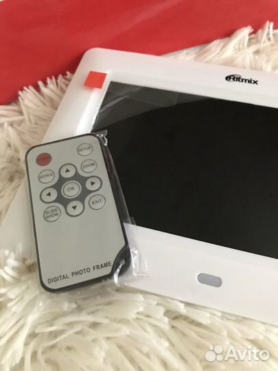 Цифровая фоторамка Ritmix RDF-701