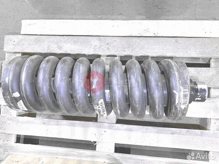 Натяжитель гусеницы Hyundai R210NLC-7 81N6-15012BG