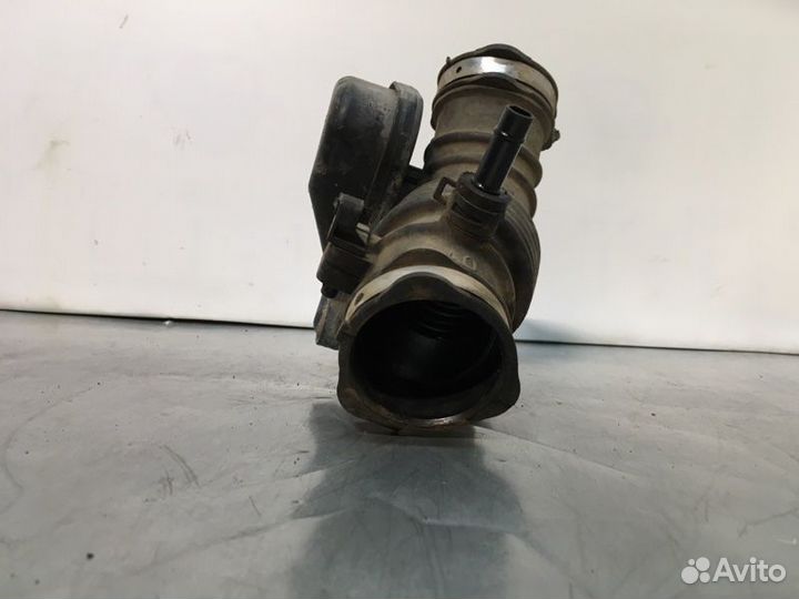 Патрубок воздушного фильтра Nissan Almera N16