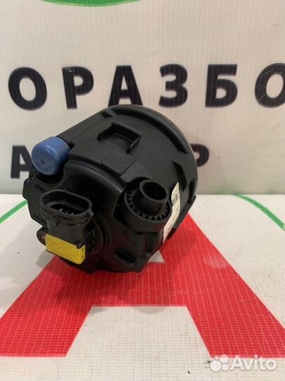 Фара противотуманная передняя Nissan Note E11