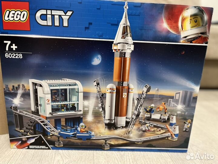 Конструктор lego City 60228 Ракета для запуска