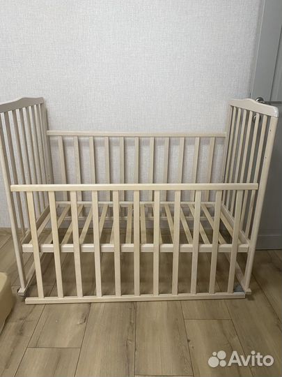 Кровать детская без матраса