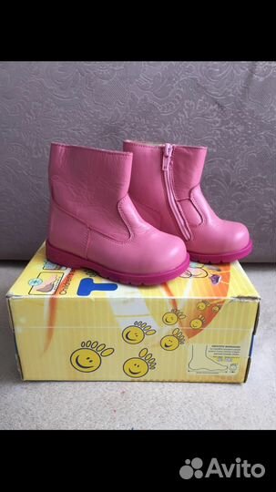 Сапоги новые,кожаные,размер 23