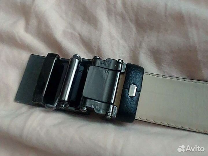 Мужской кожаный ремень