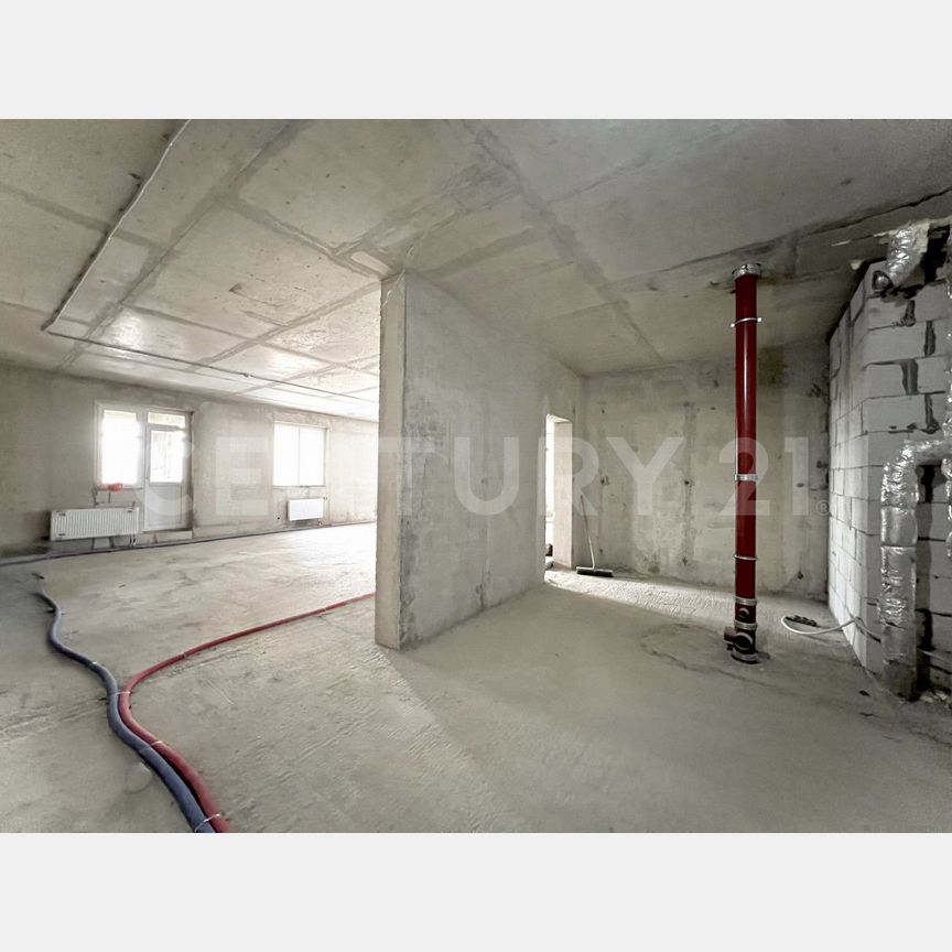 4-к. квартира, 118 м², 8/33 эт.