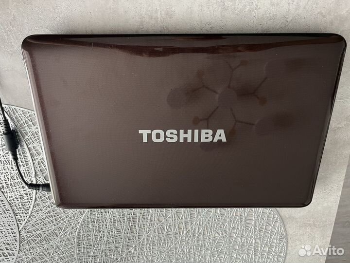 Ноутбук toshiba