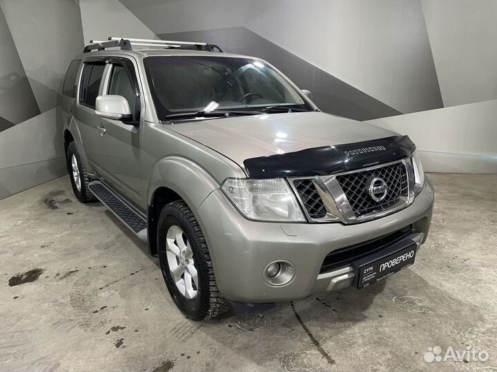 Nissan Pathfinder 2.5 AT, 2010, 290 000 км