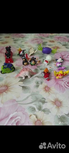 Игрушки из киндер сюрприза пакетом