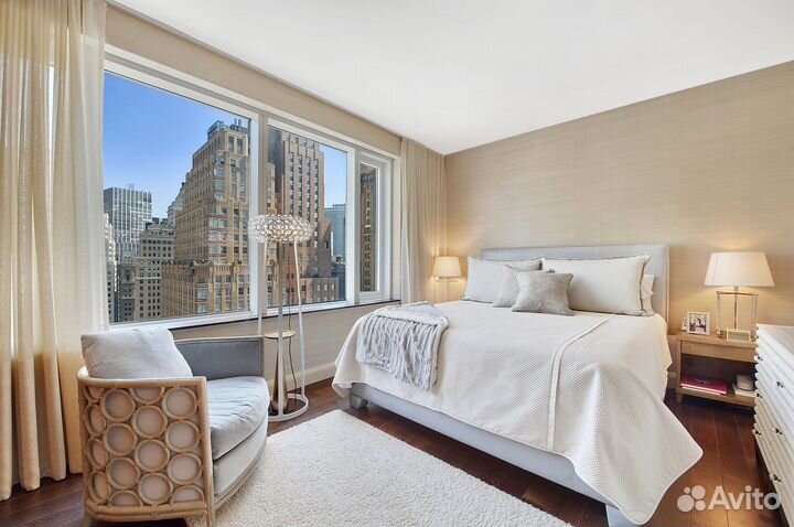 Окно в спальню