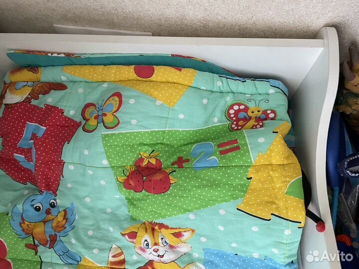 Кровать машина с колесами