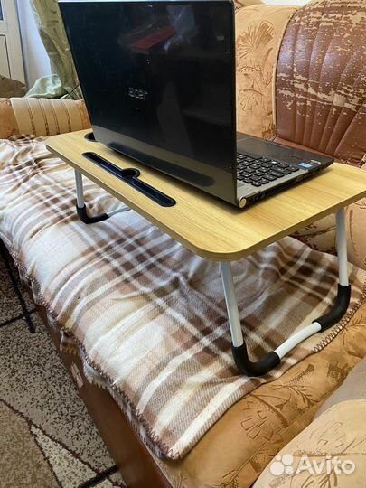 Стол для ноутбука