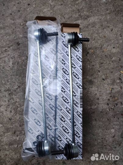 Стойка стабилизатора переднего Renault Duster