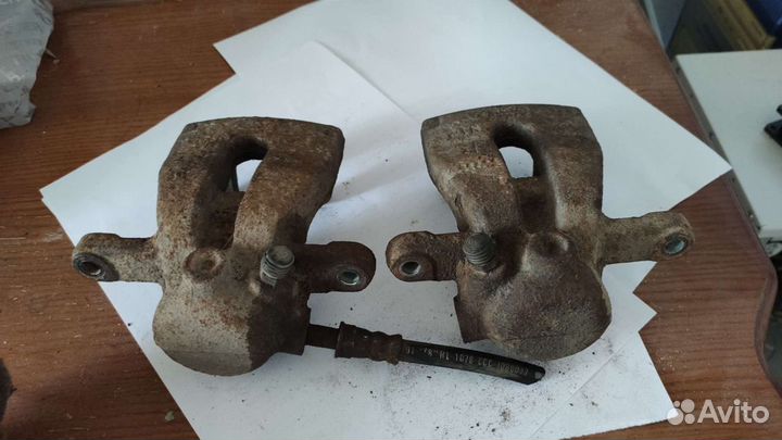 Задние тормозные суппорта Land Rover Freelander 2