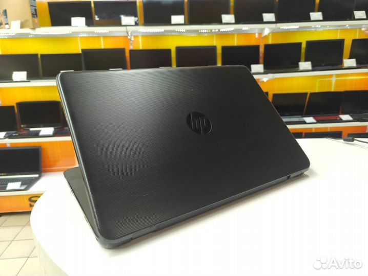 Ноутбук HP 17.3''AMD a8 7410 r7 m340 SSD 512Gb