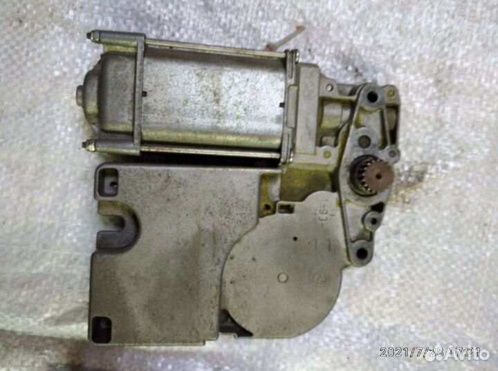 Моторчик люка Vw golf 3