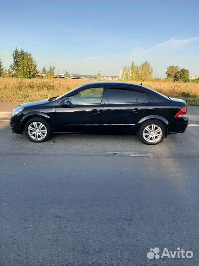 Opel Astra 1.8 AT, 2009, 192 500 км