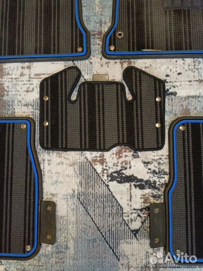 Автомобильные коврики в машину